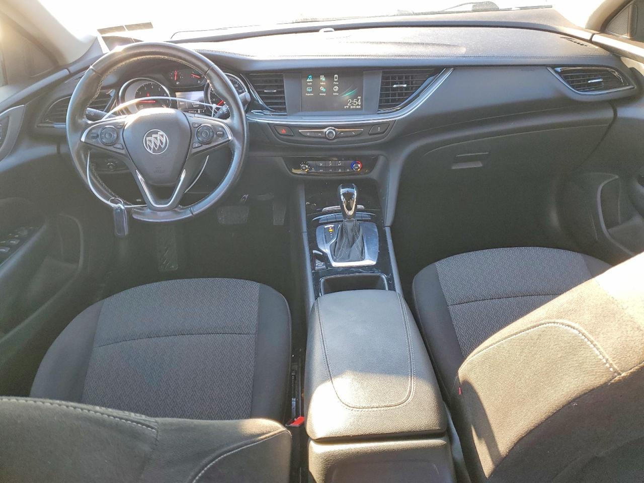 2018 BUICK Regal
