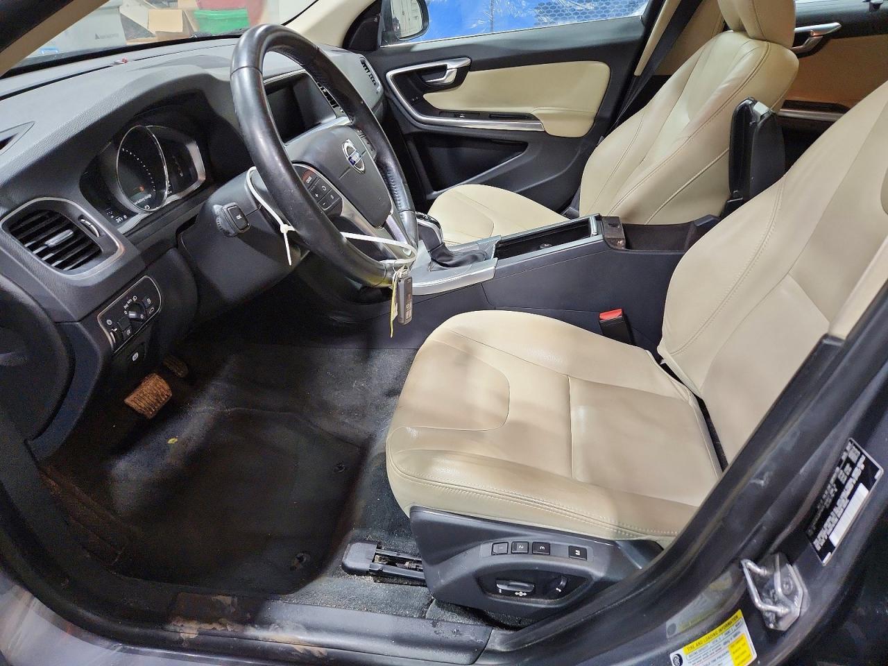 2018 VOLVO S60
