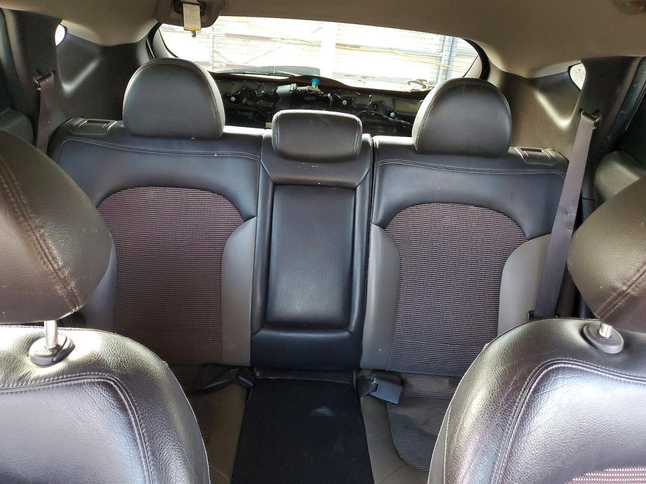 2010 HYUNDAI TUCSON