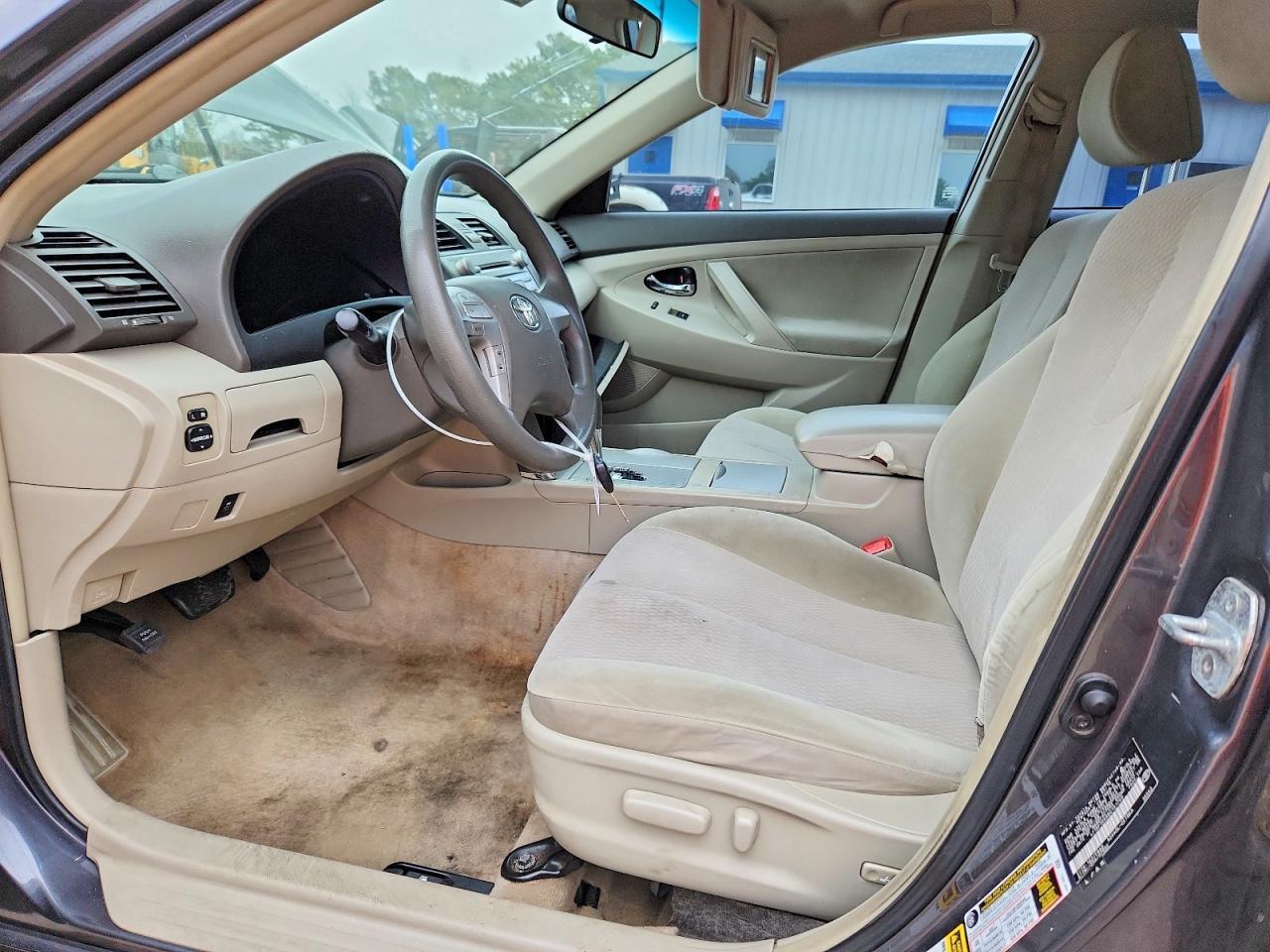 2011 TOYOTA CAMRY
