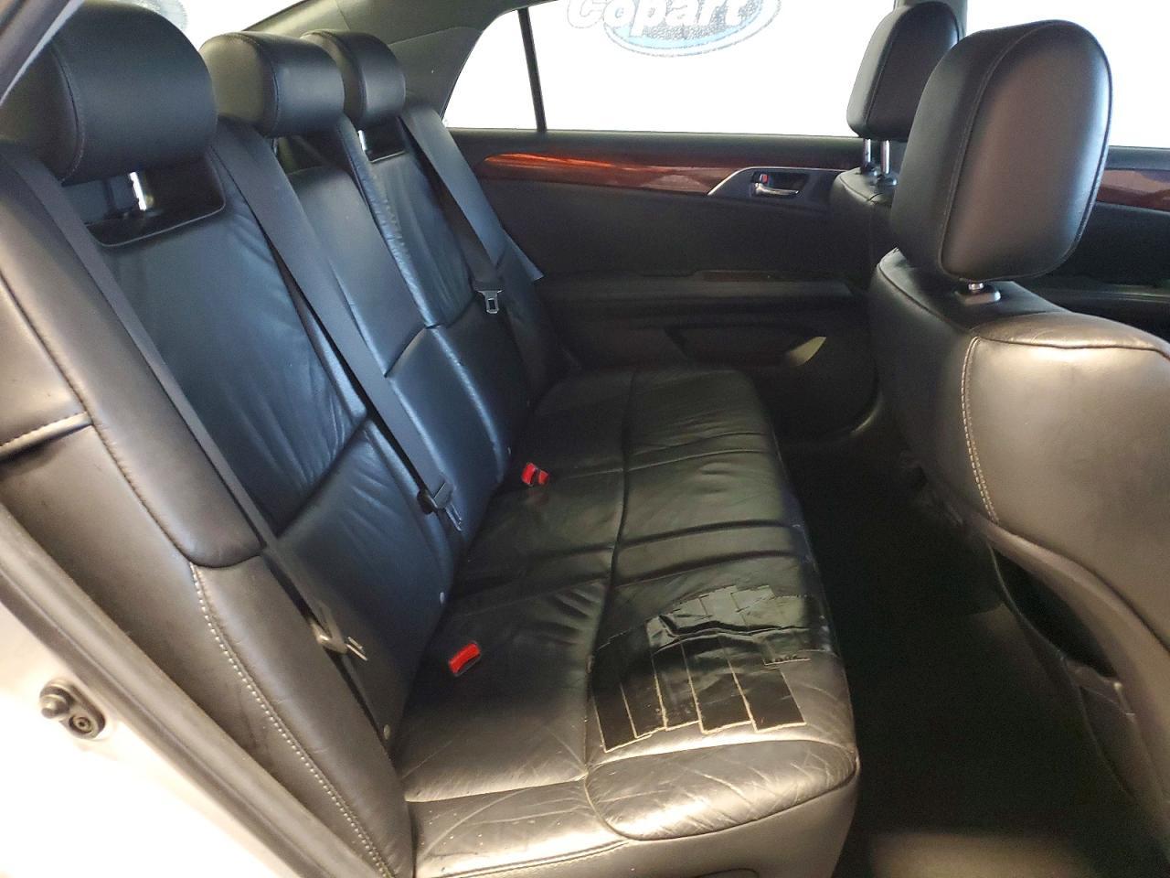 2010 TOYOTA Avalon
