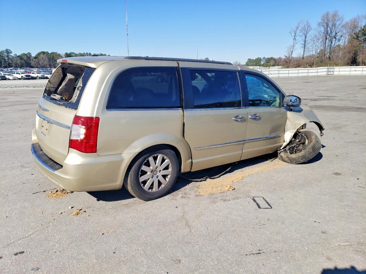 2011 CHRYSLER Town & Country