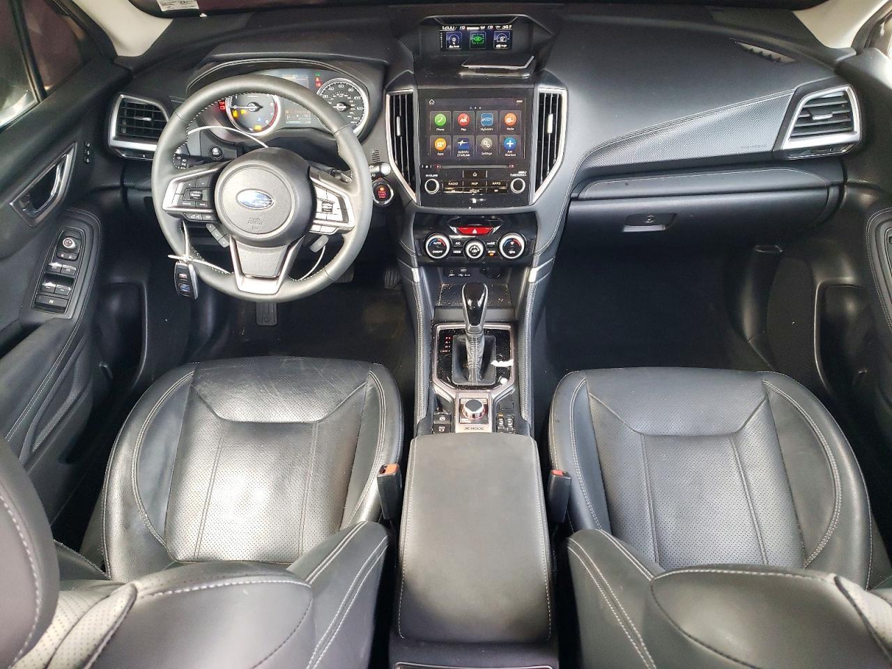 2022 SUBARU FORESTER