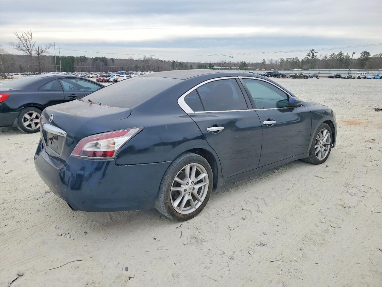 2013 NISSAN Maxima