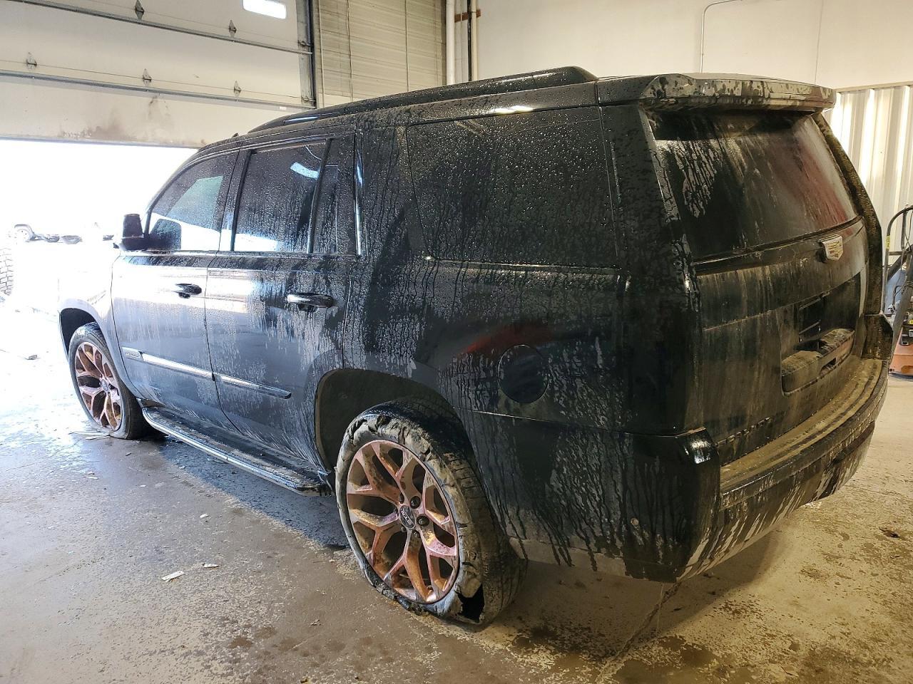 2017 CADILLAC ESCALADE