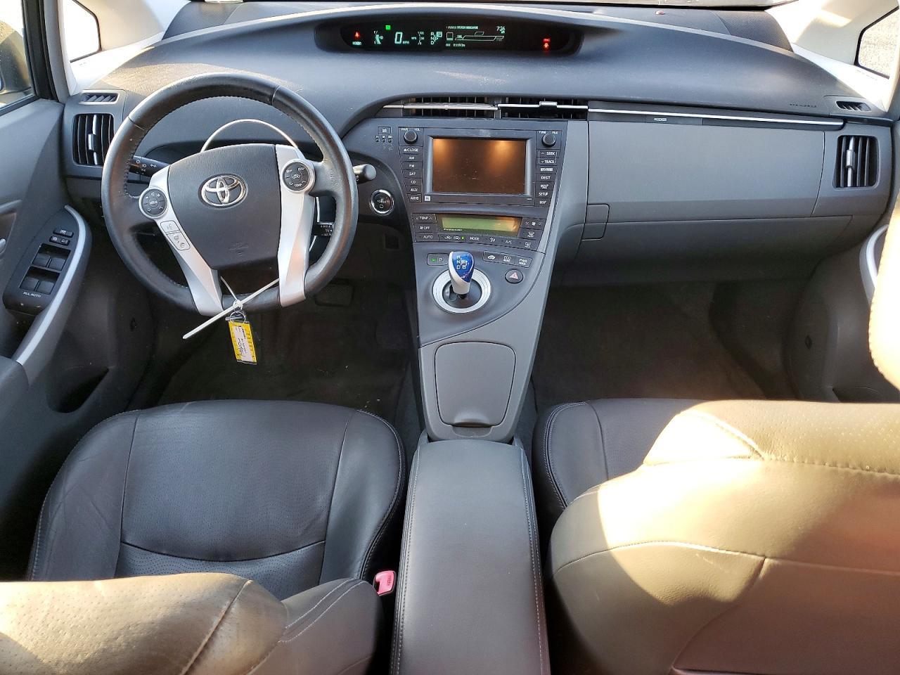 2011 TOYOTA PRIUS