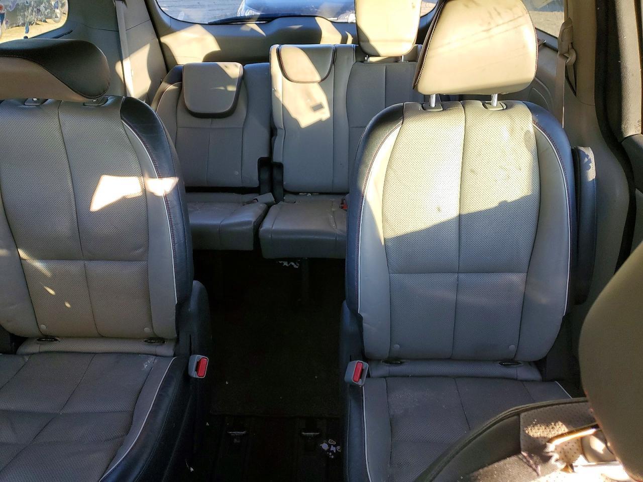2017 KIA SEDONA
