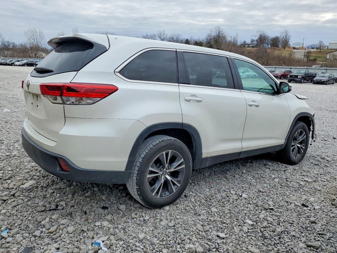 2019 TOYOTA HIGHLANDER