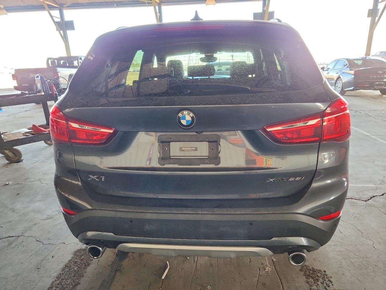 2022 BMW X1