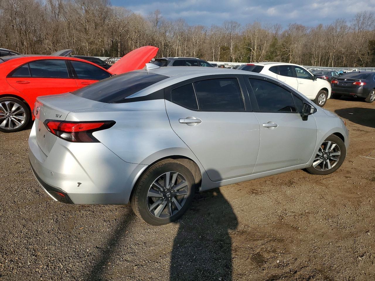 2021 NISSAN VERSA