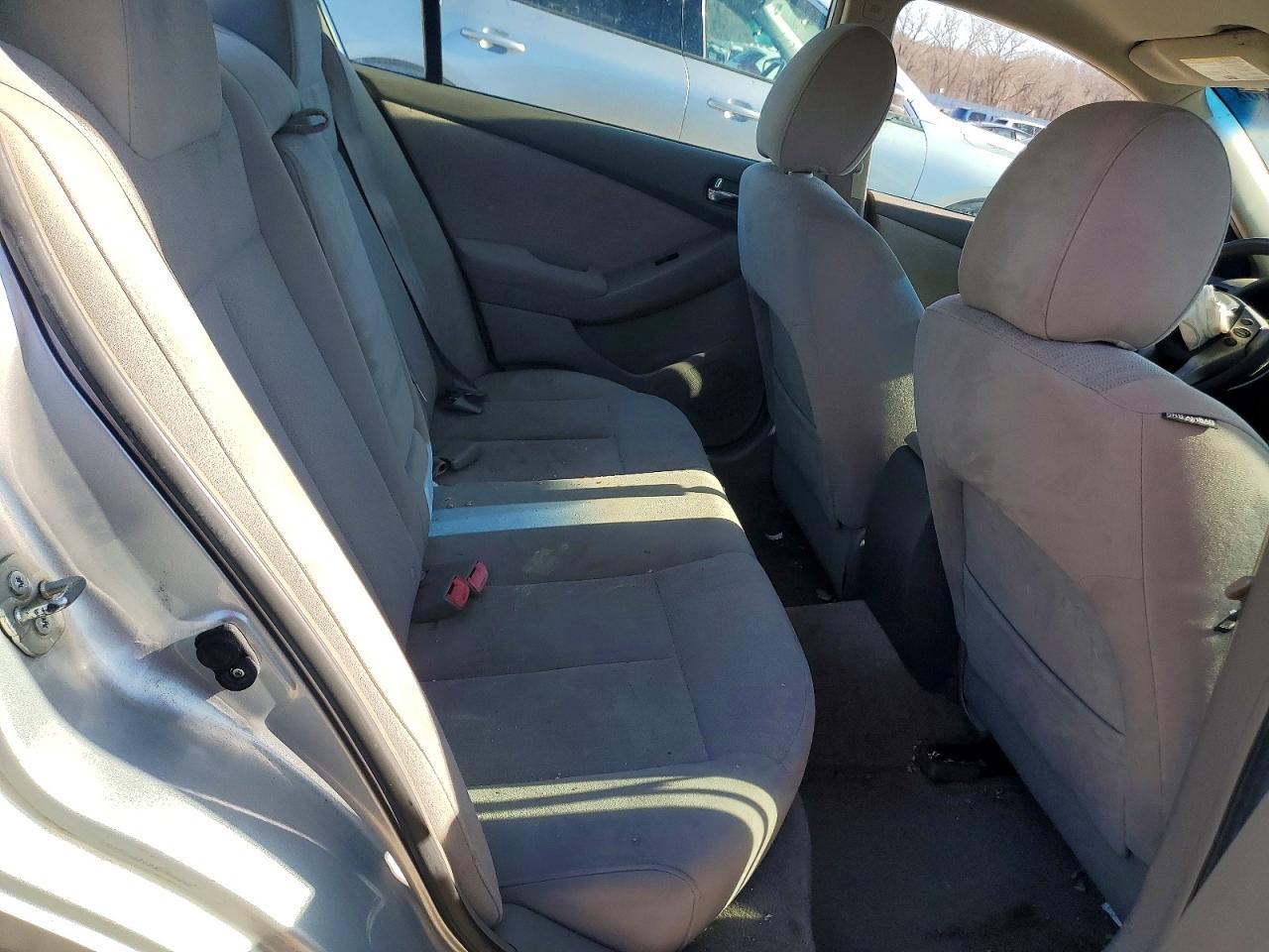 2010 NISSAN ALTIMA