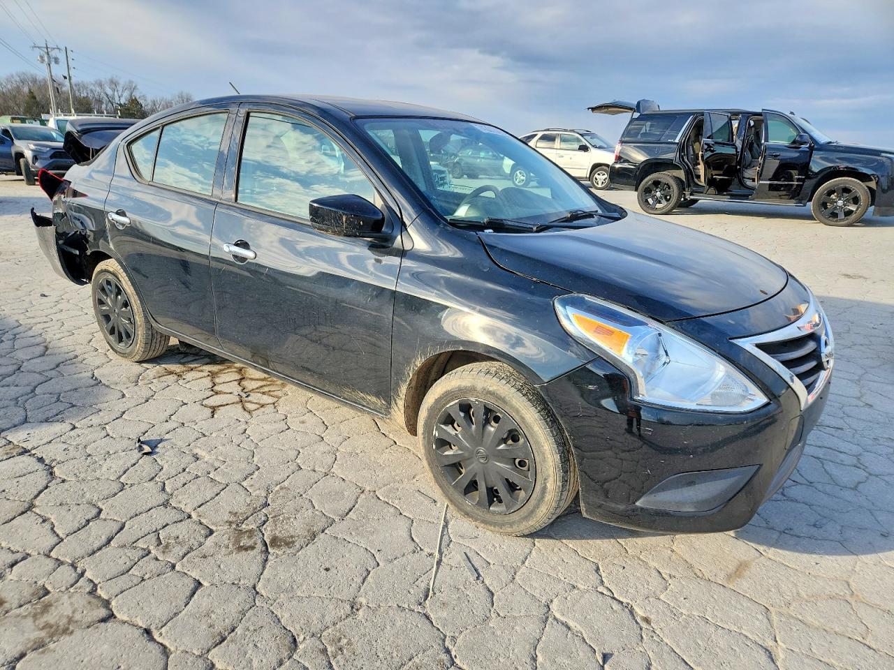 2018 NISSAN VERSA