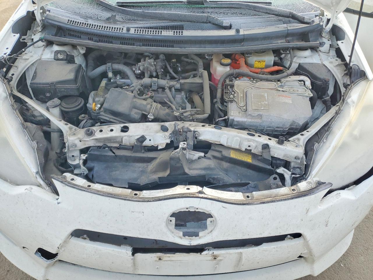 2012 TOYOTA Prius c