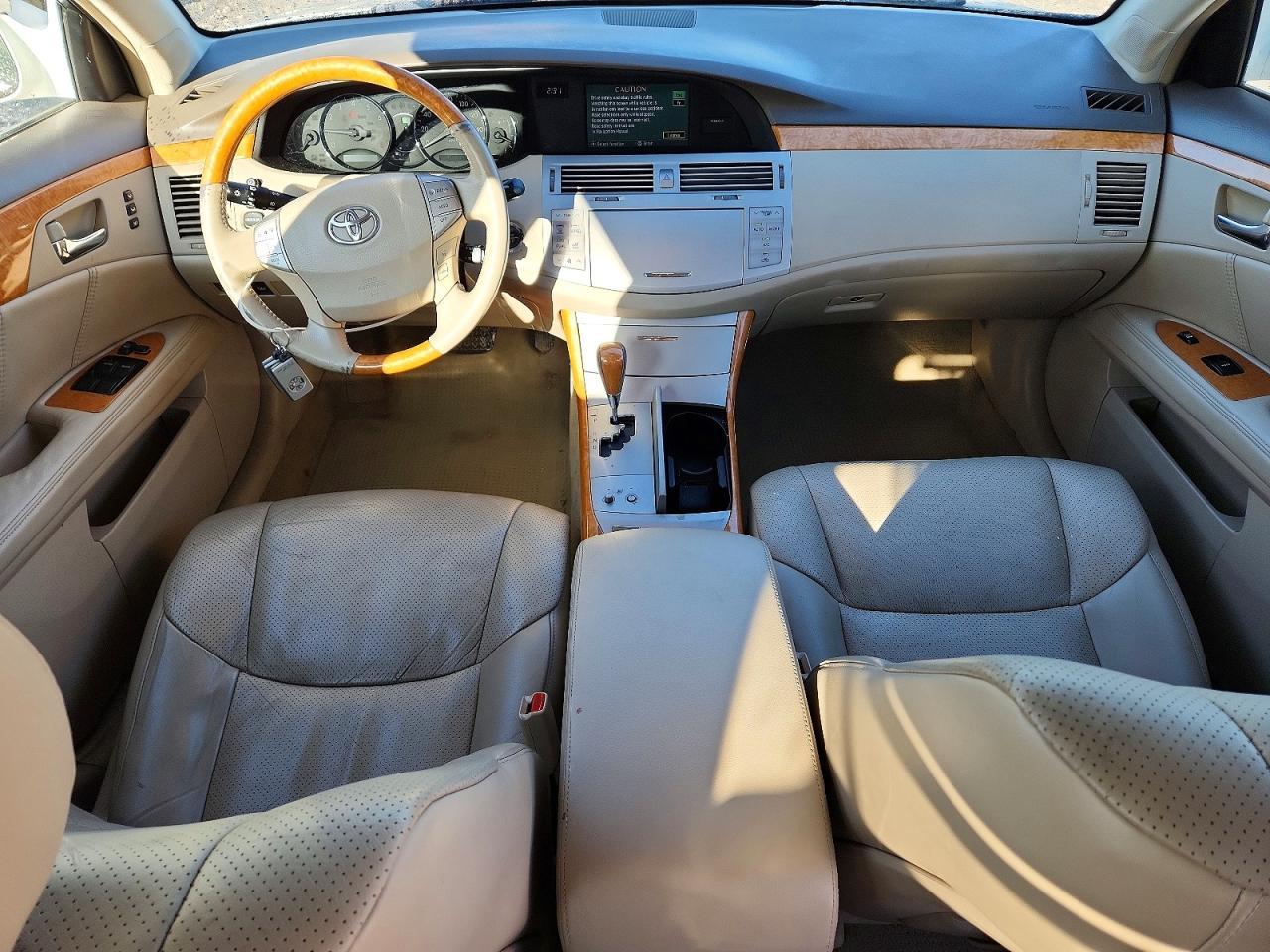2006 TOYOTA Avalon