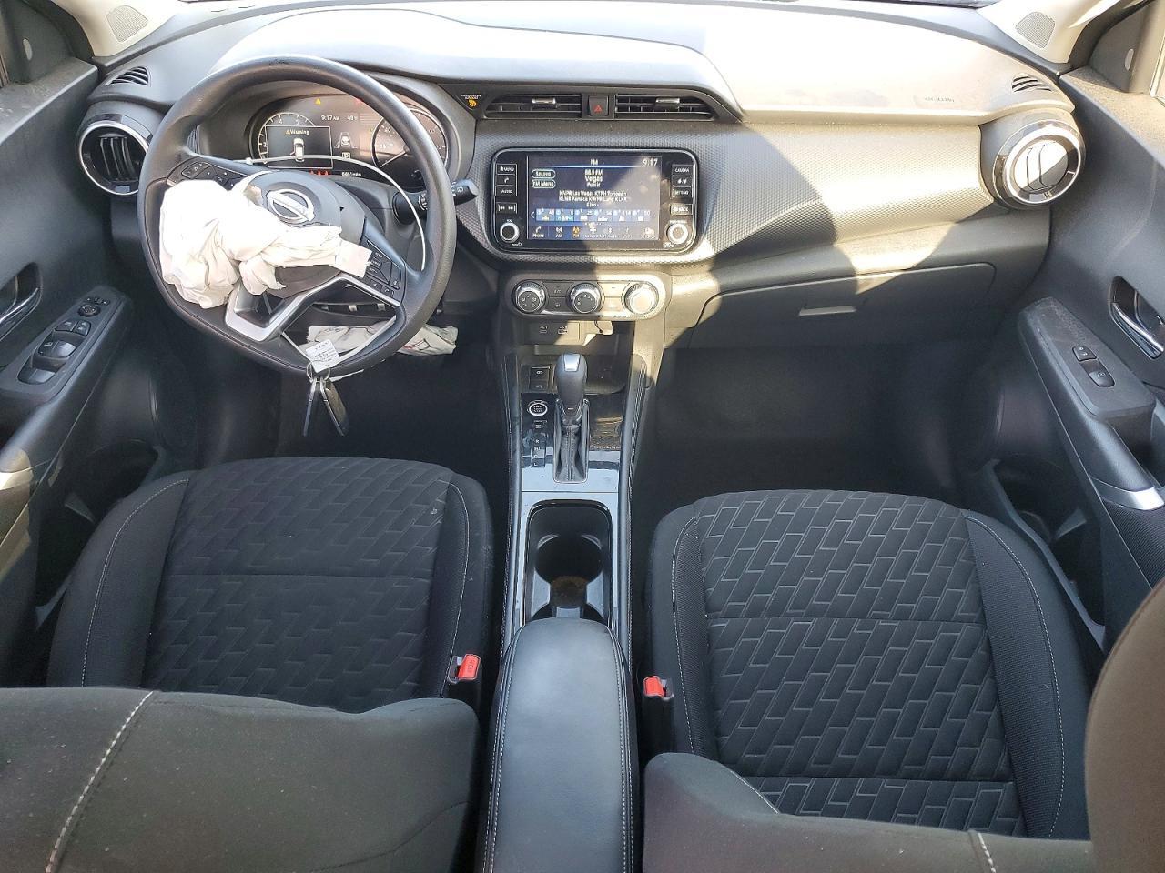 2023 NISSAN KICKS