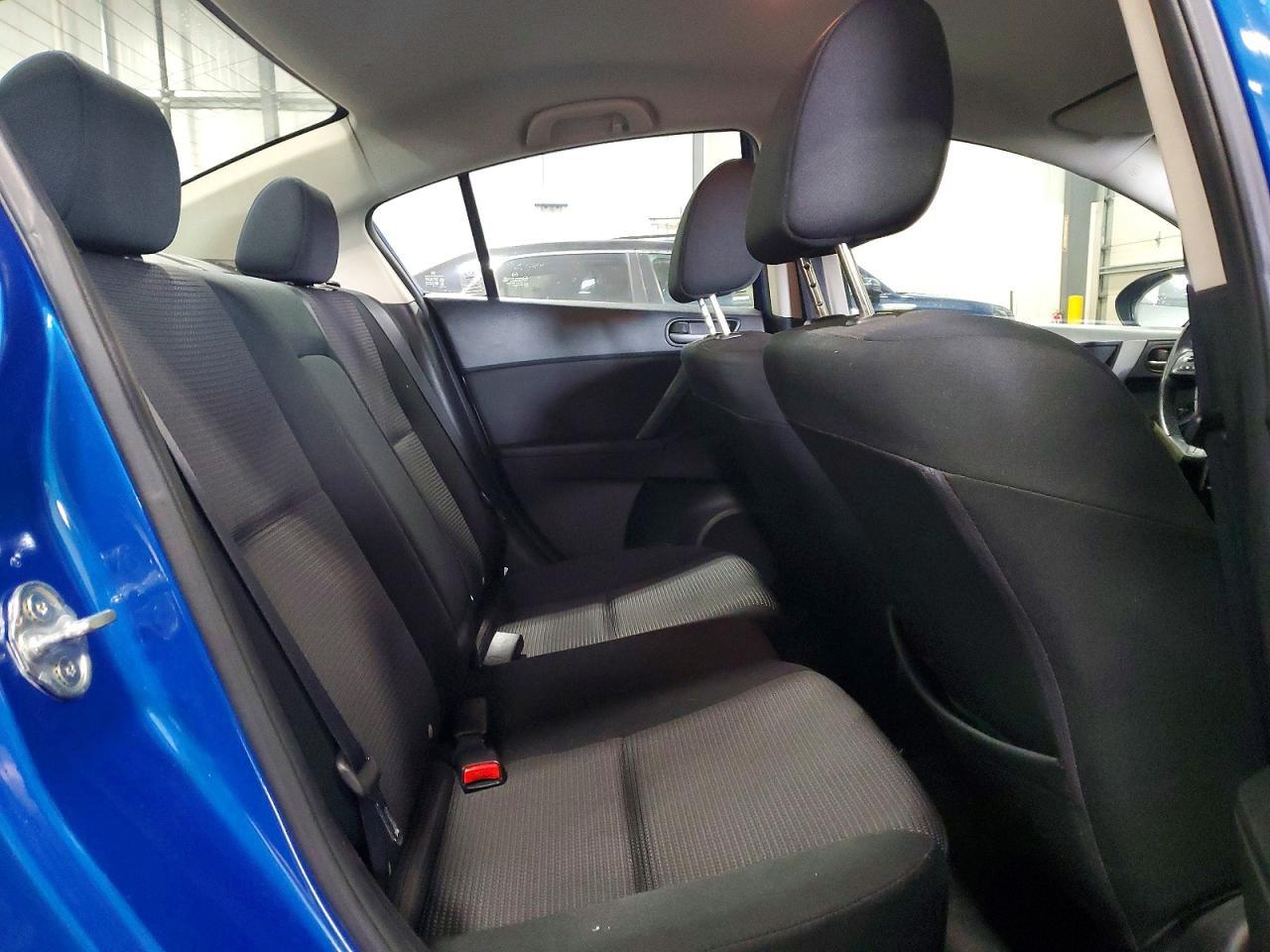 2012 MAZDA 3