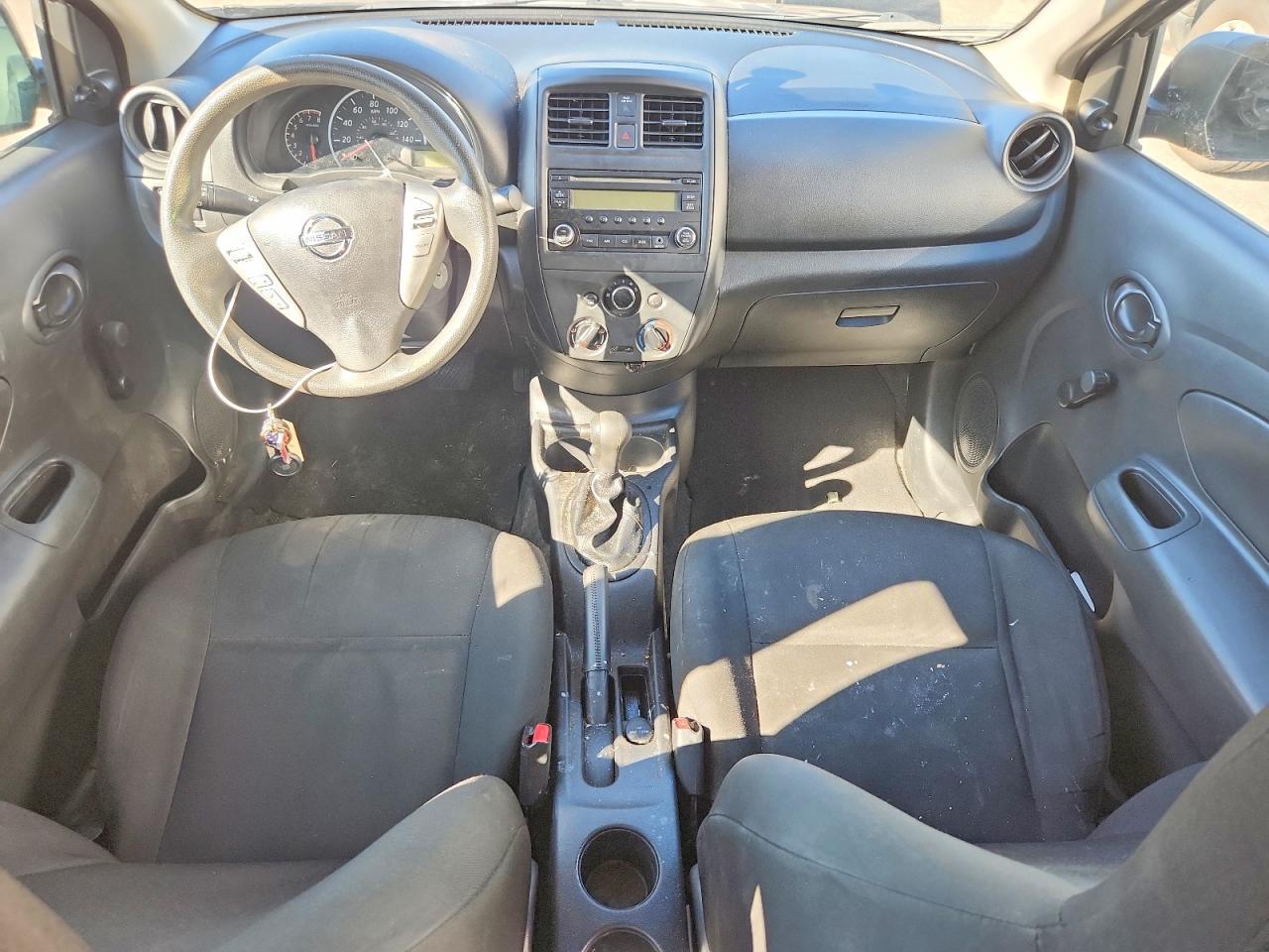 2015 NISSAN VERSA