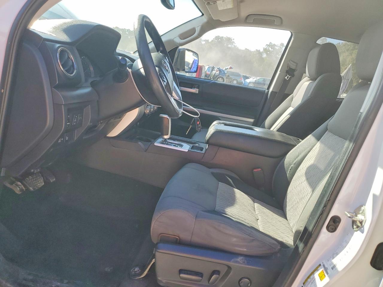 2016 TOYOTA TUNDRA