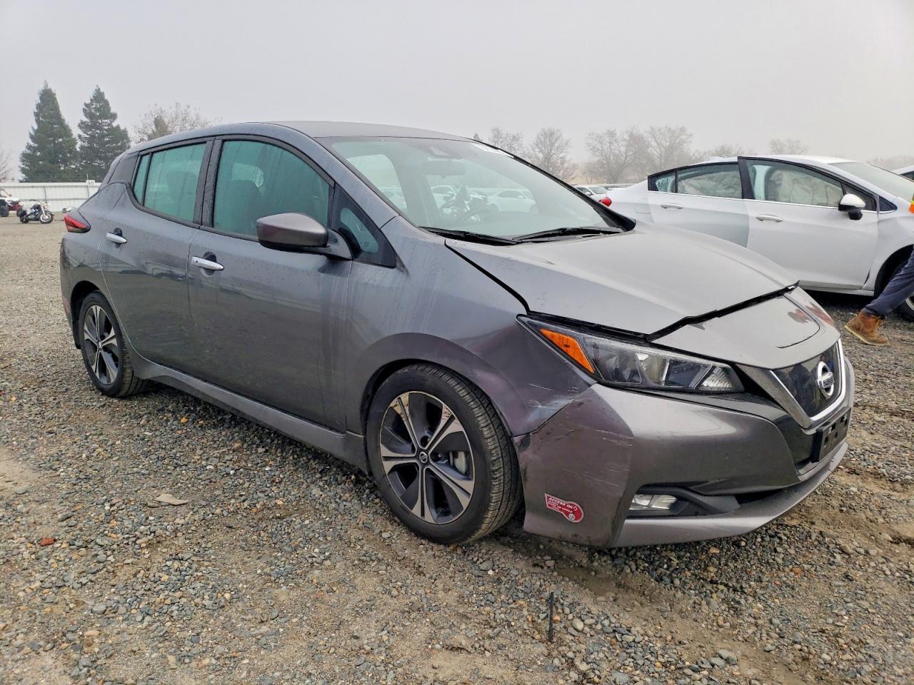 2021 NISSAN LEAF
