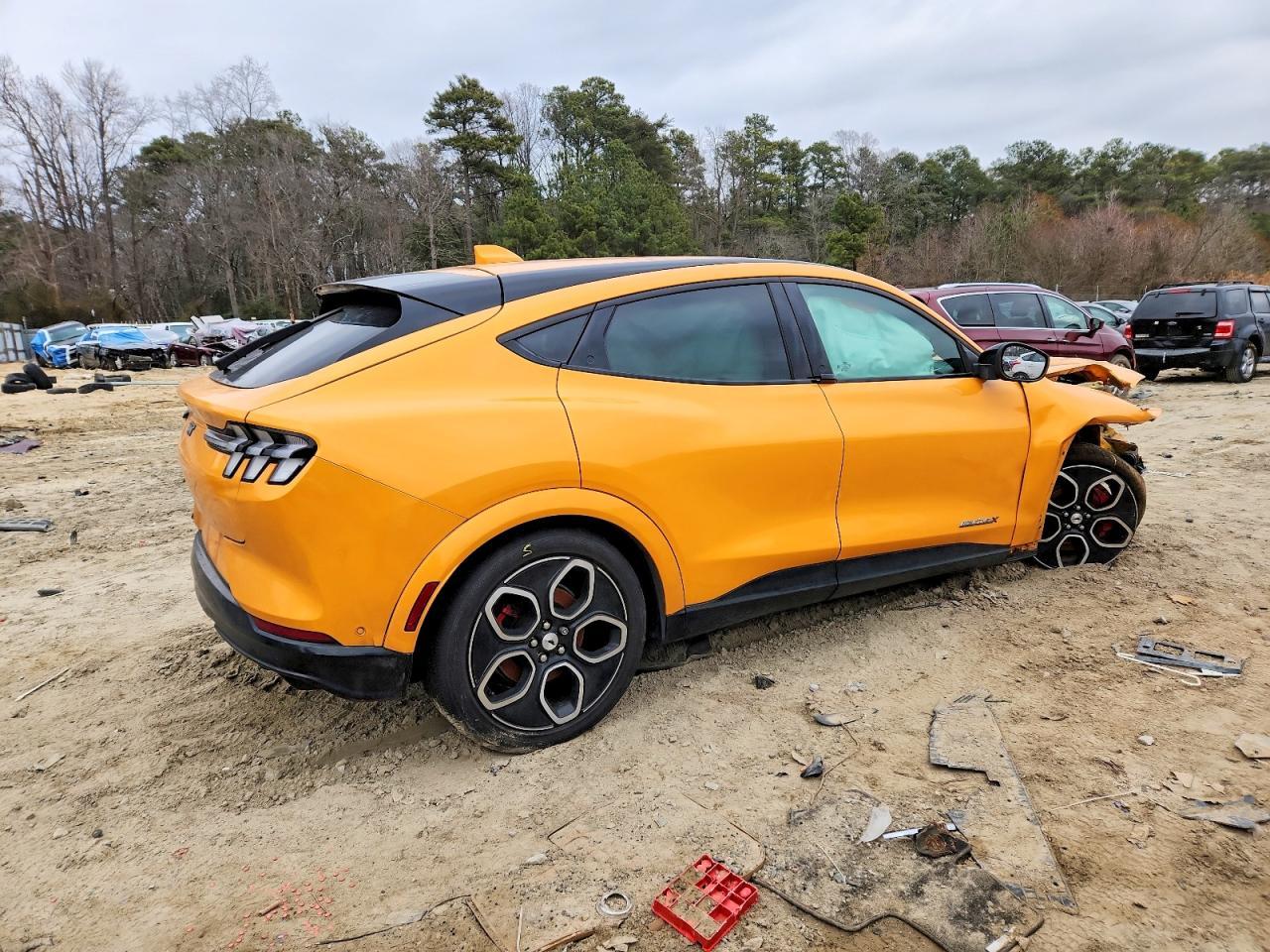 2021 FORD Mustang Mach-E