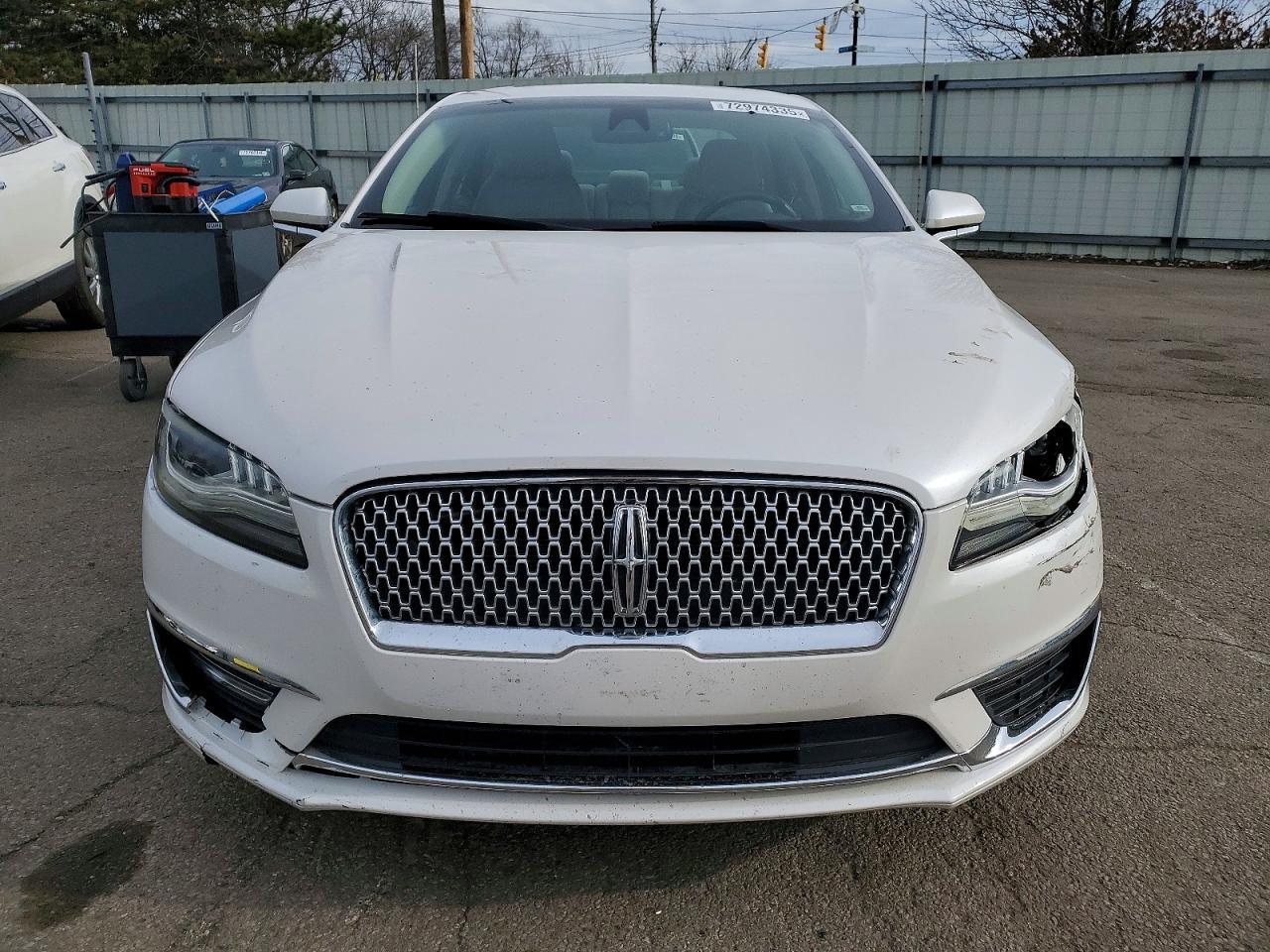 2017 LINCOLN MKZ