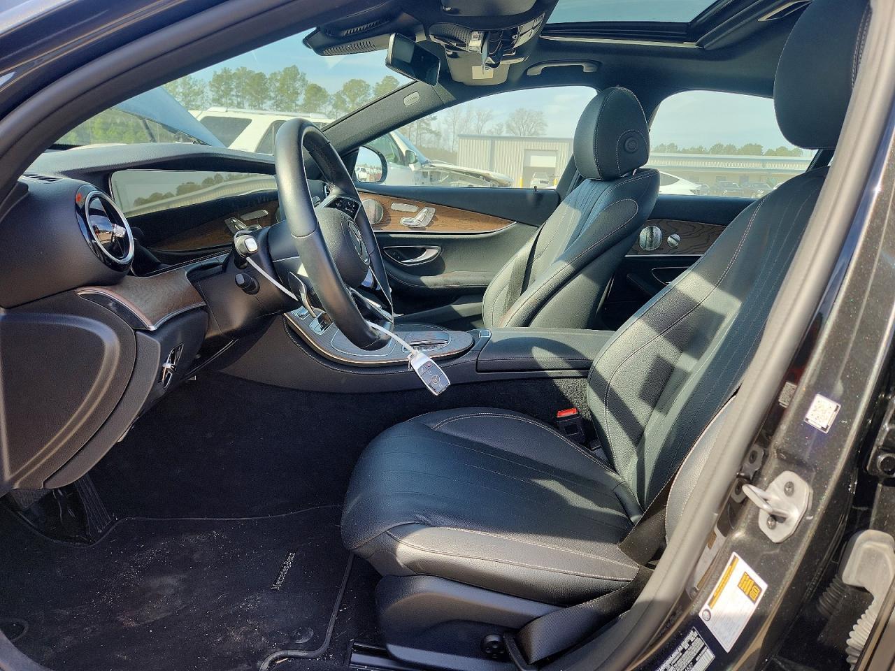 2022 MERCEDES-BENZ E-Class