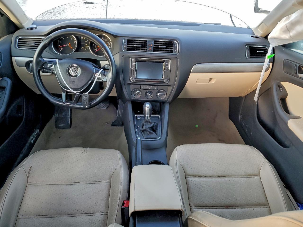 2016 VOLKSWAGEN JETTA