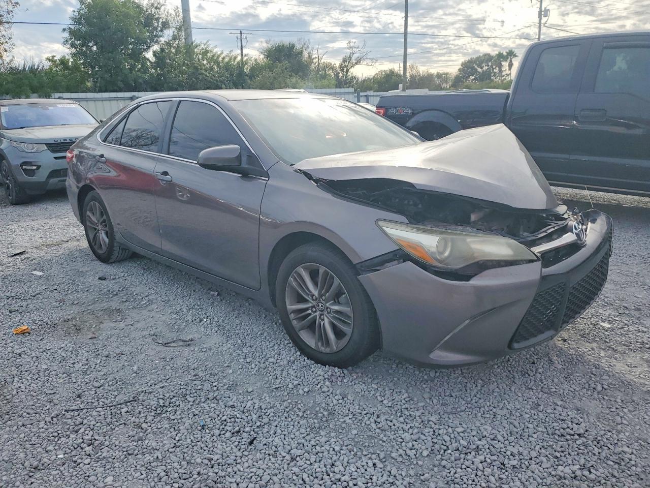 2017 TOYOTA CAMRY