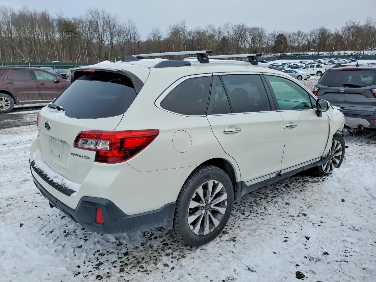 2018 SUBARU Outback