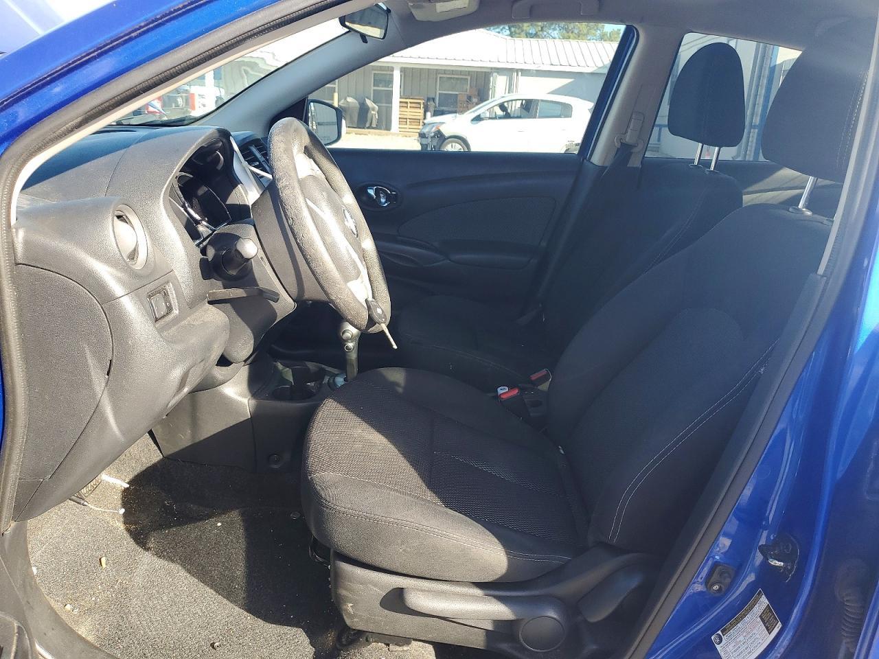 2015 NISSAN VERSA