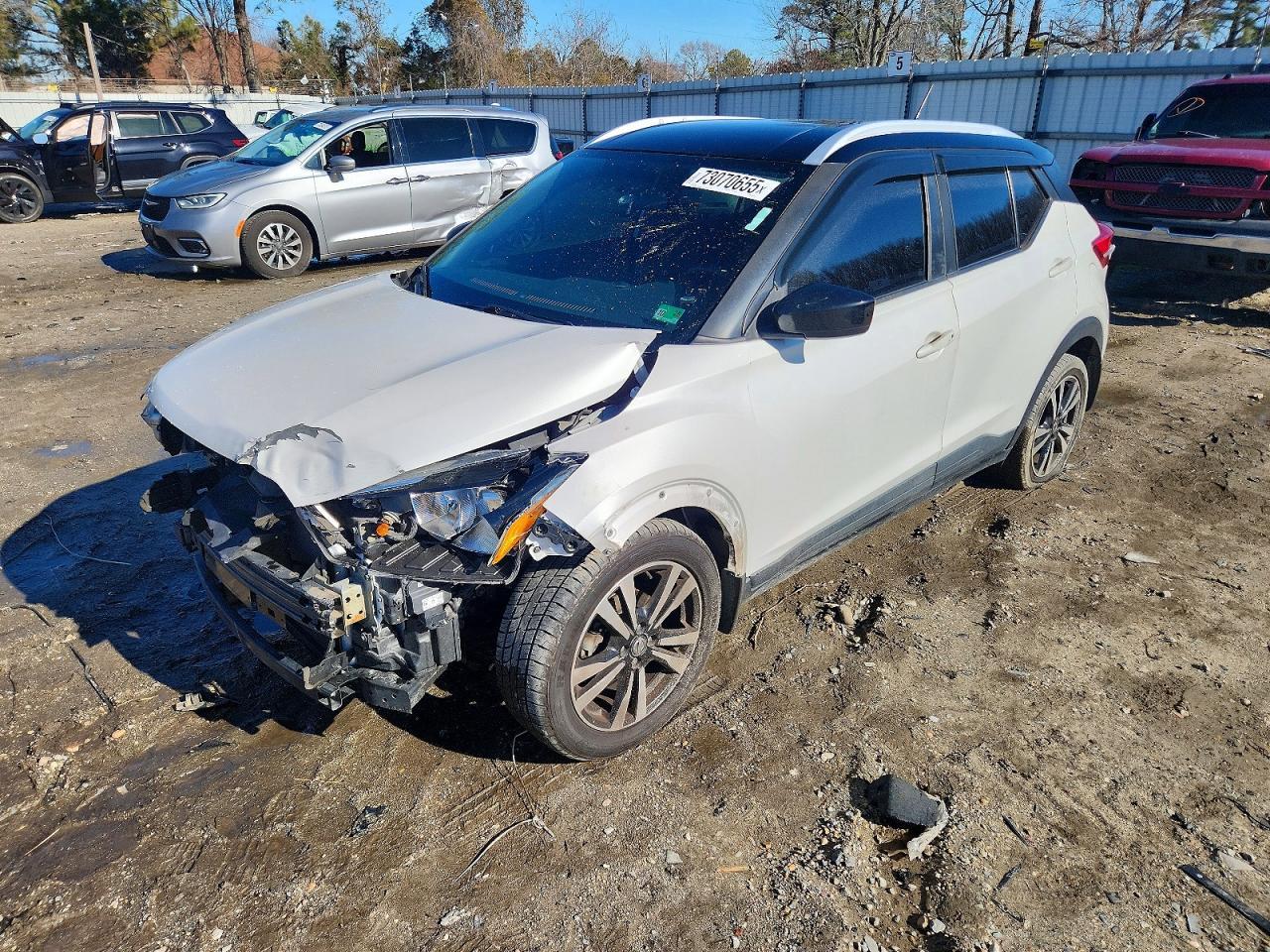 2019 NISSAN KICKS