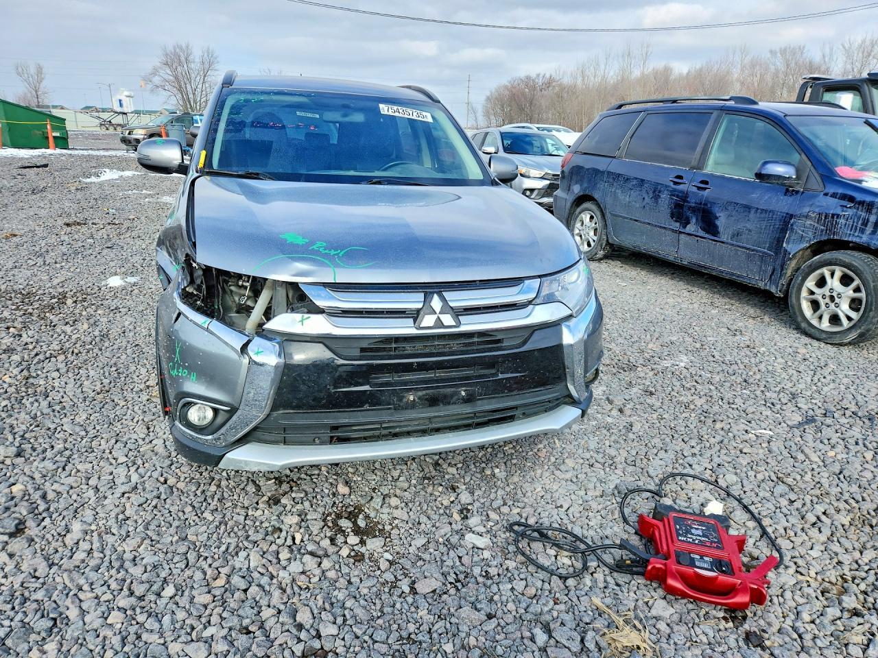 2016 MITSUBISHI outlander