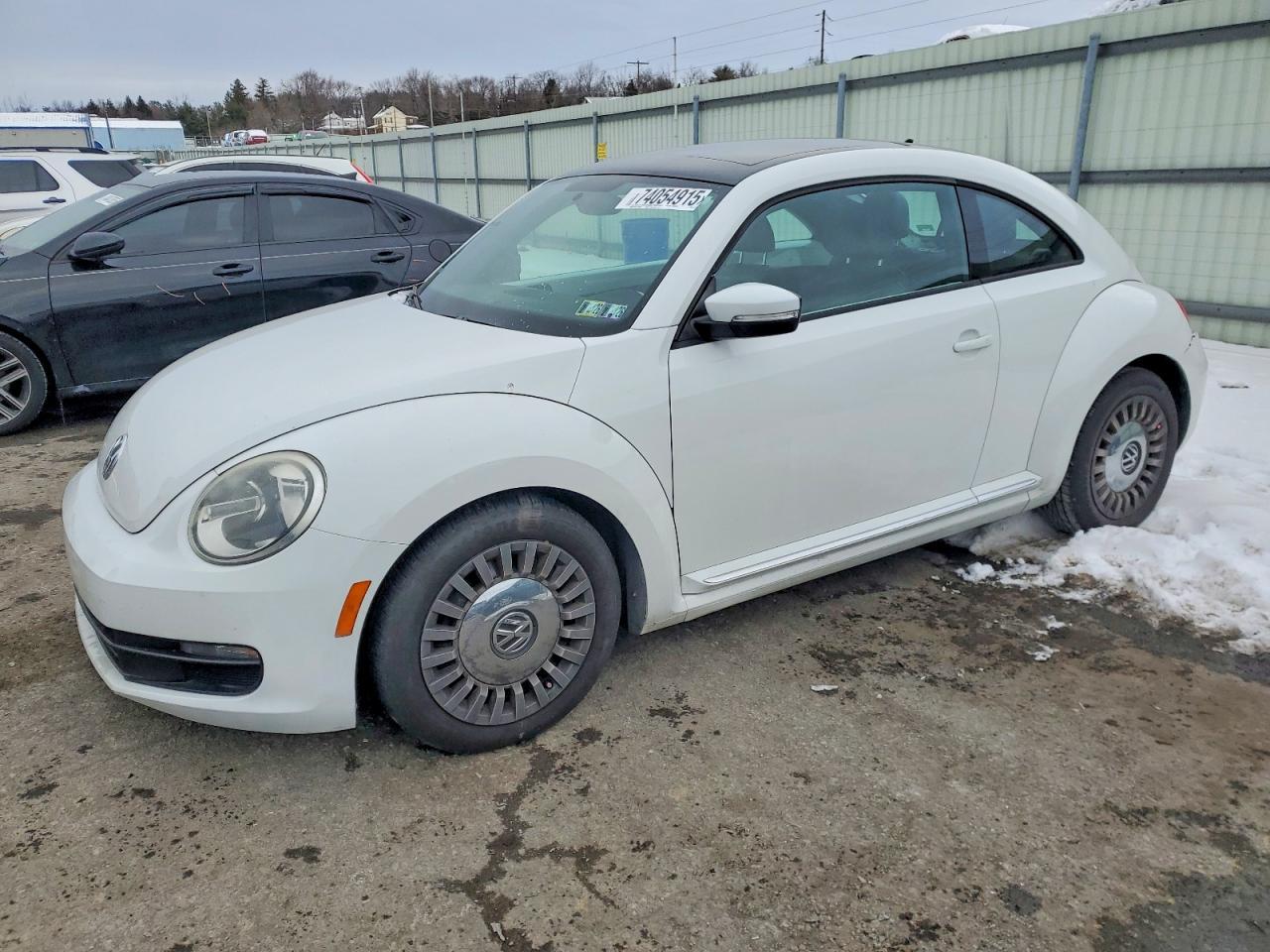 2014 VOLKSWAGEN Beetle
