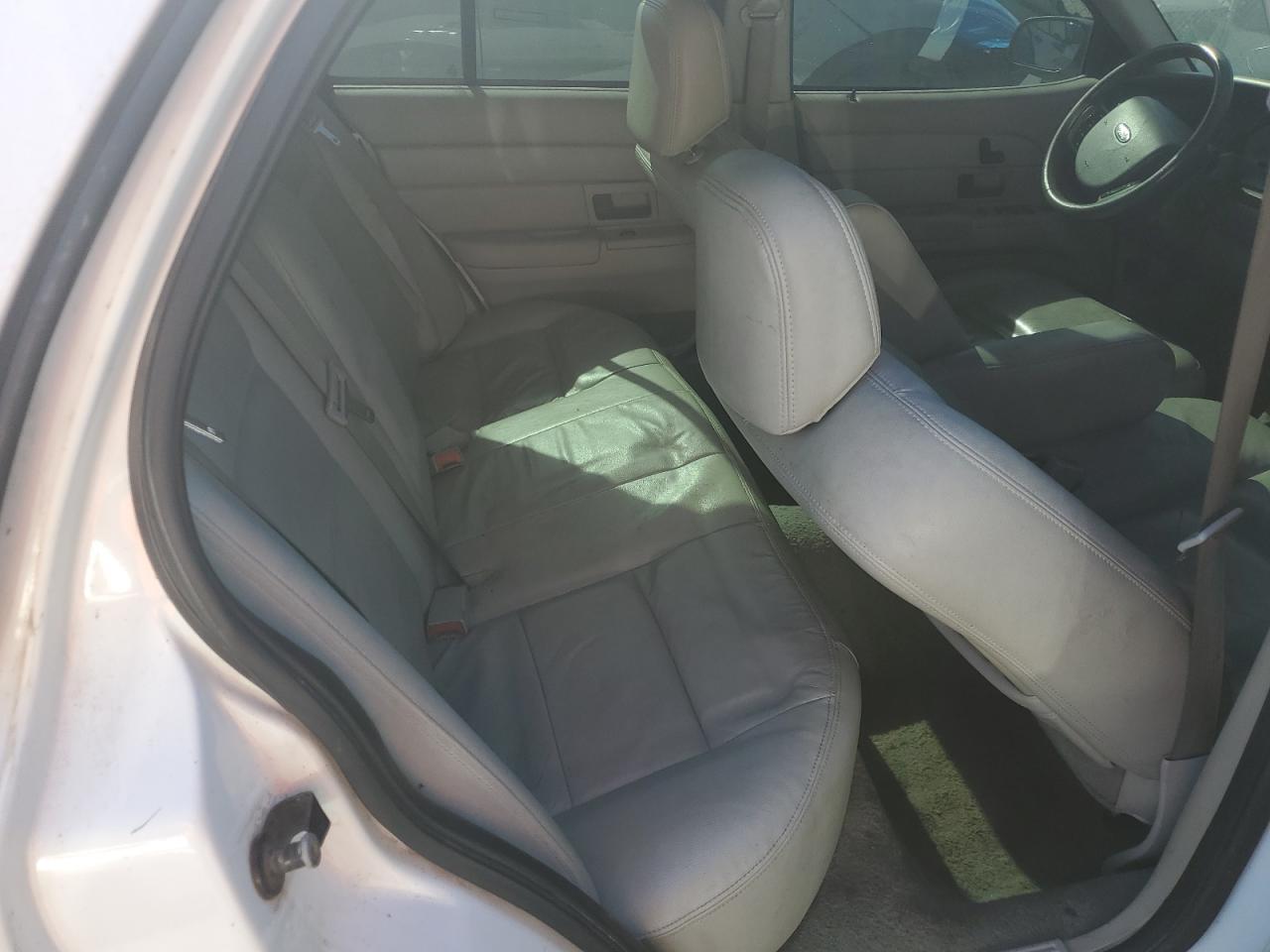 2005 FORD Crown Victoria