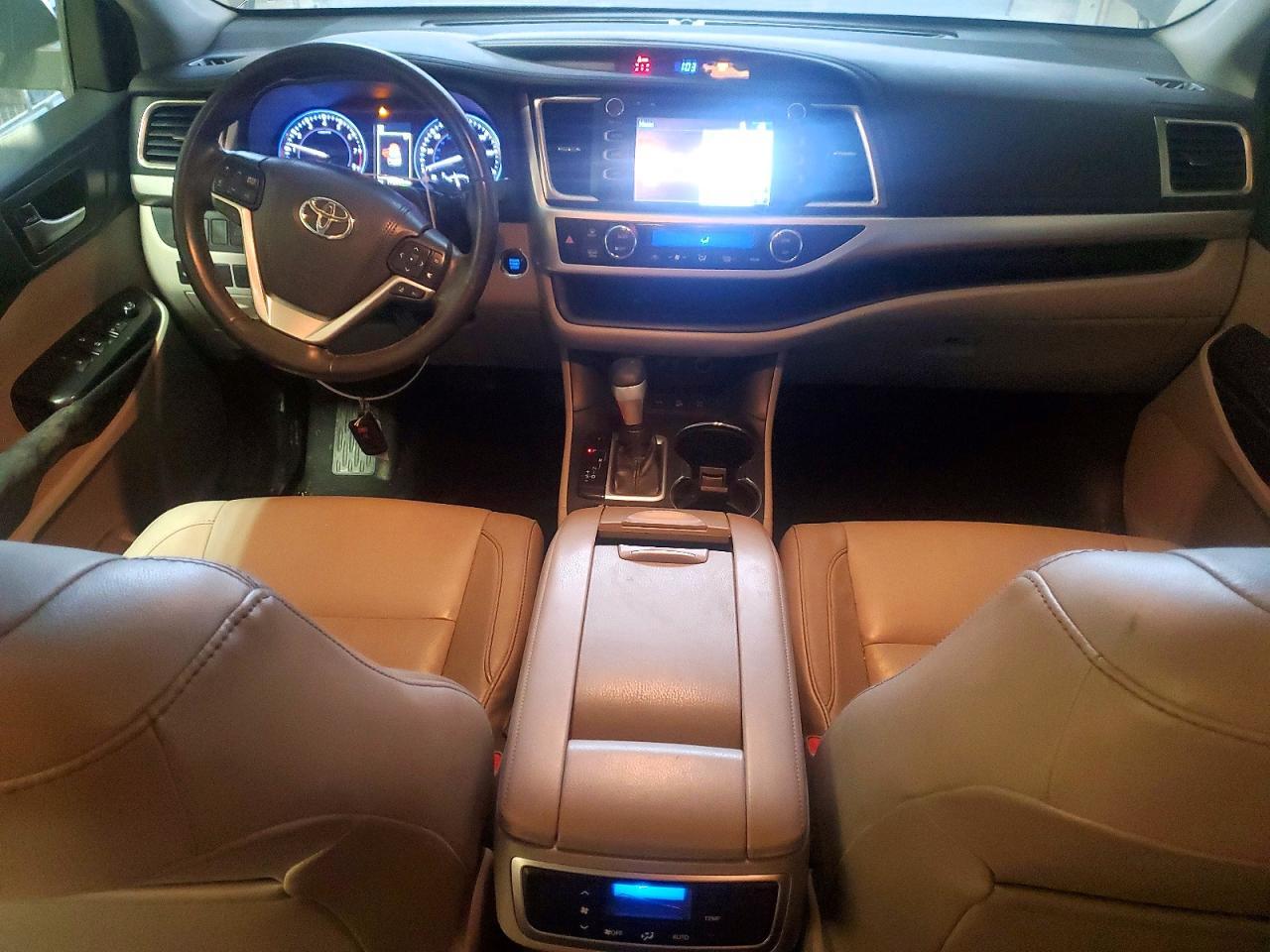 2018 TOYOTA HIGHLANDER