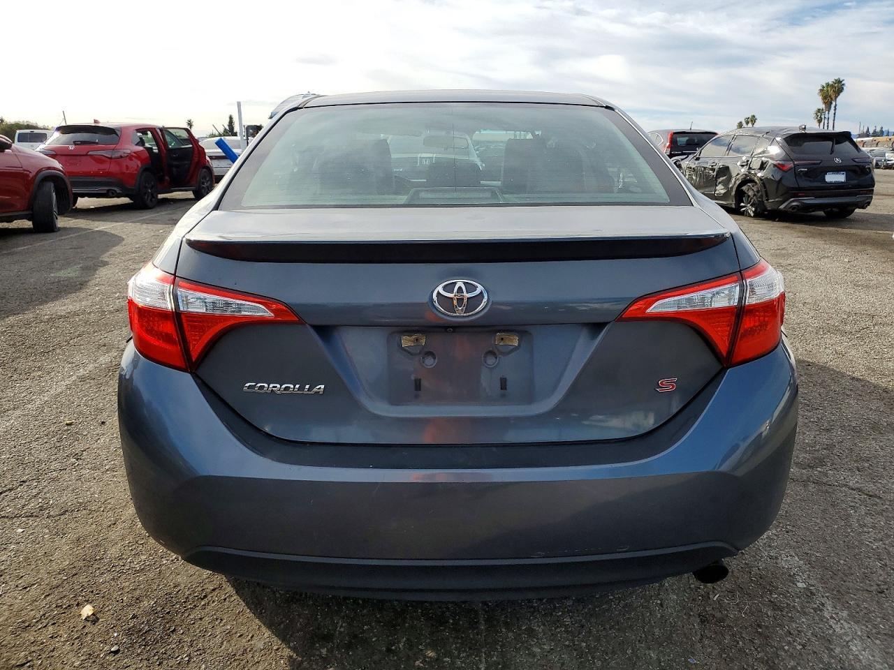 2015 TOYOTA COROLLA