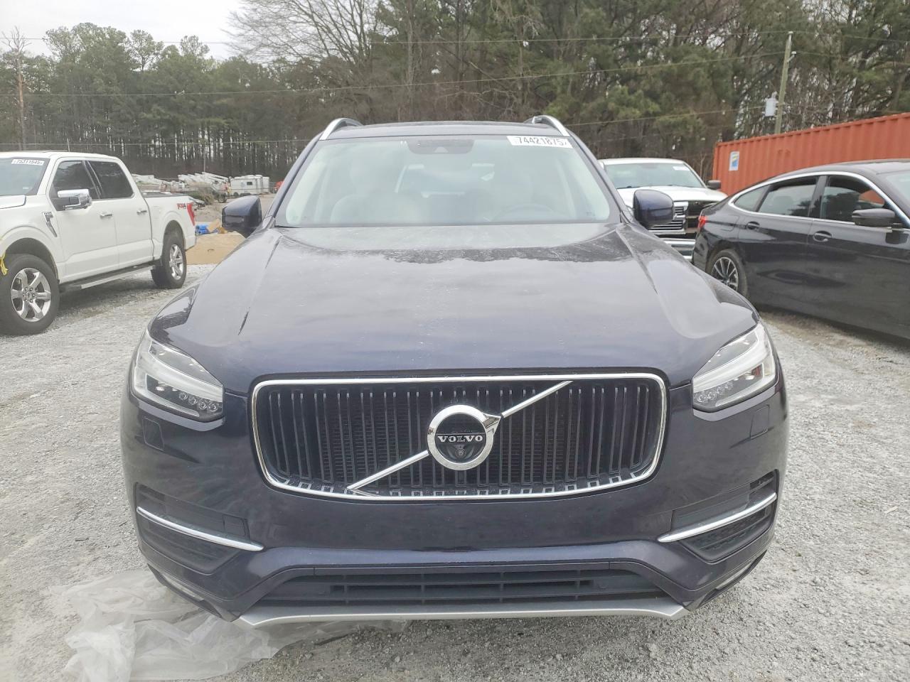 2017 VOLVO XC90