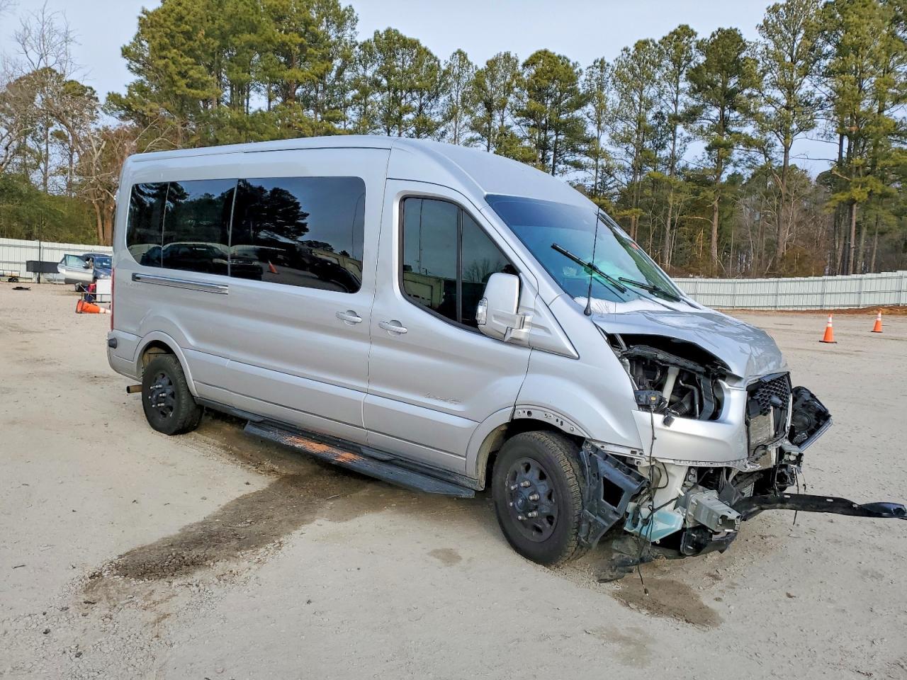 2024 FORD Transit