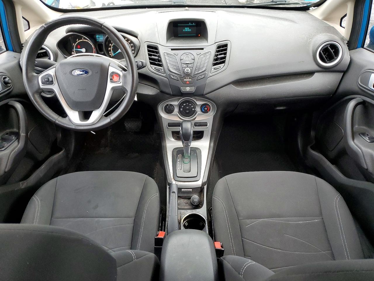 2016 FORD Fiesta