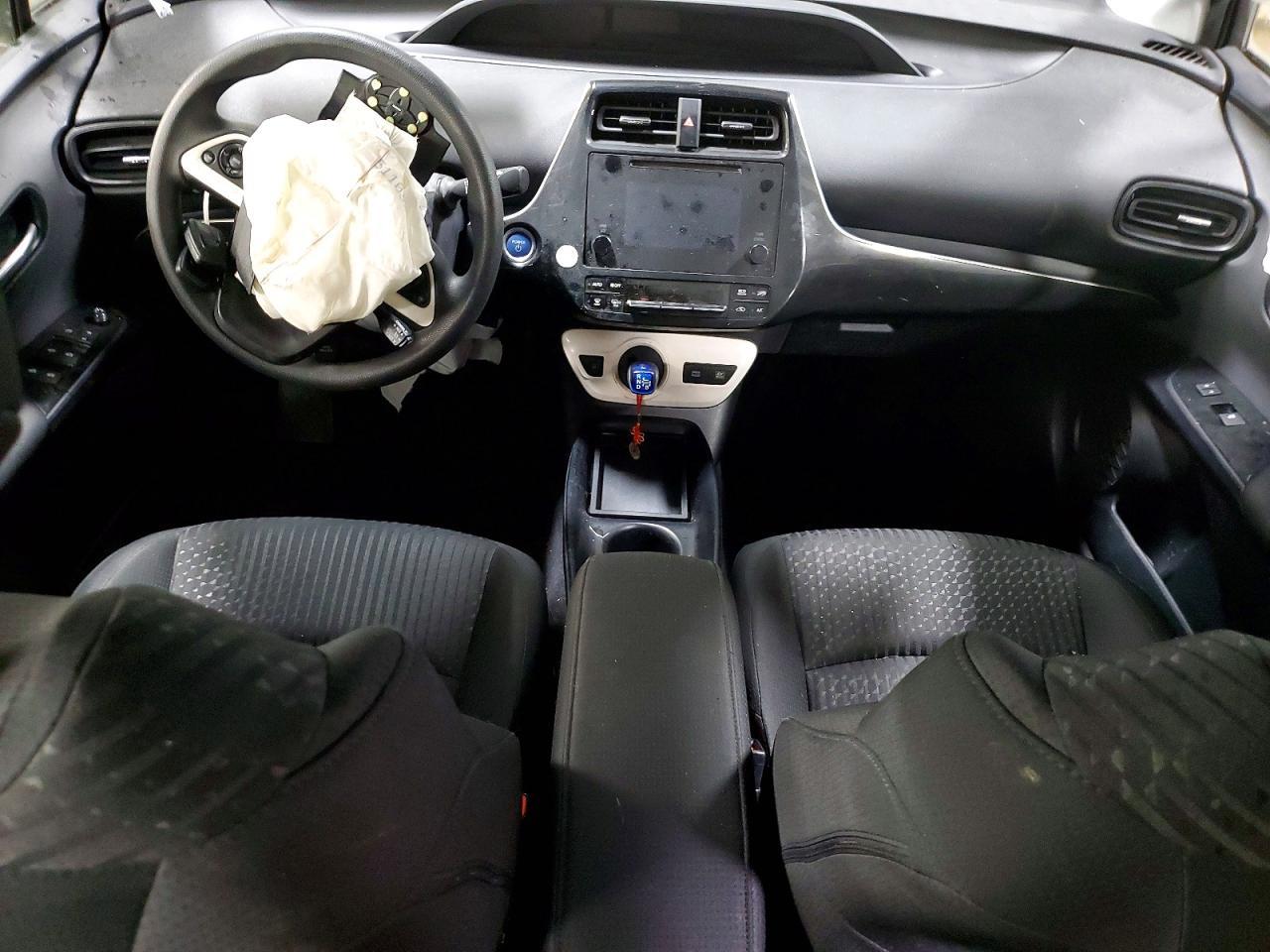 2016 TOYOTA PRIUS