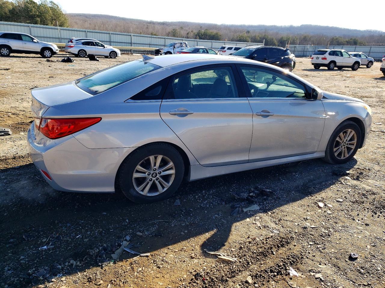 2014 HYUNDAI SONATA
