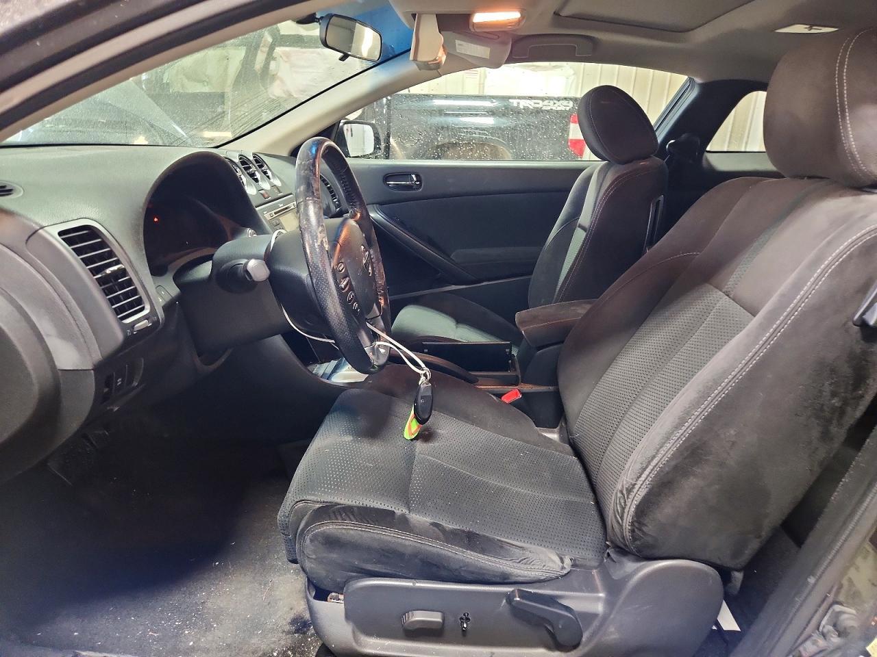 2010 NISSAN ALTIMA