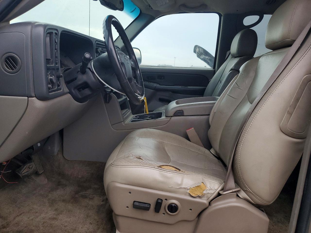 2003 CHEVROLET Tahoe
