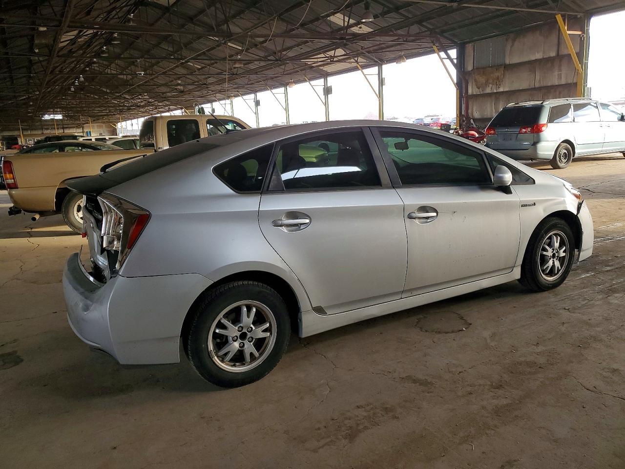 2011 TOYOTA PRIUS