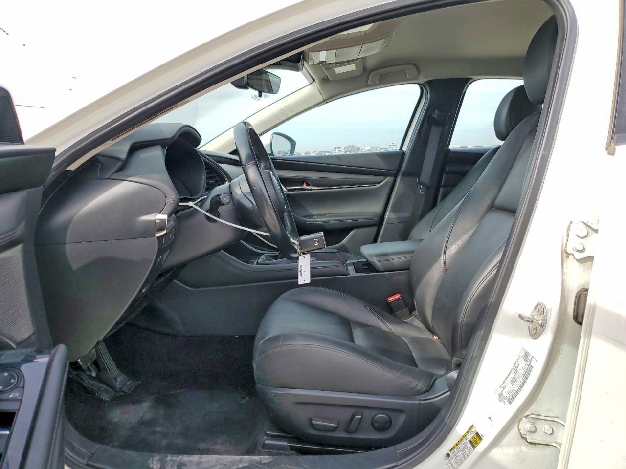 2020 MAZDA 3