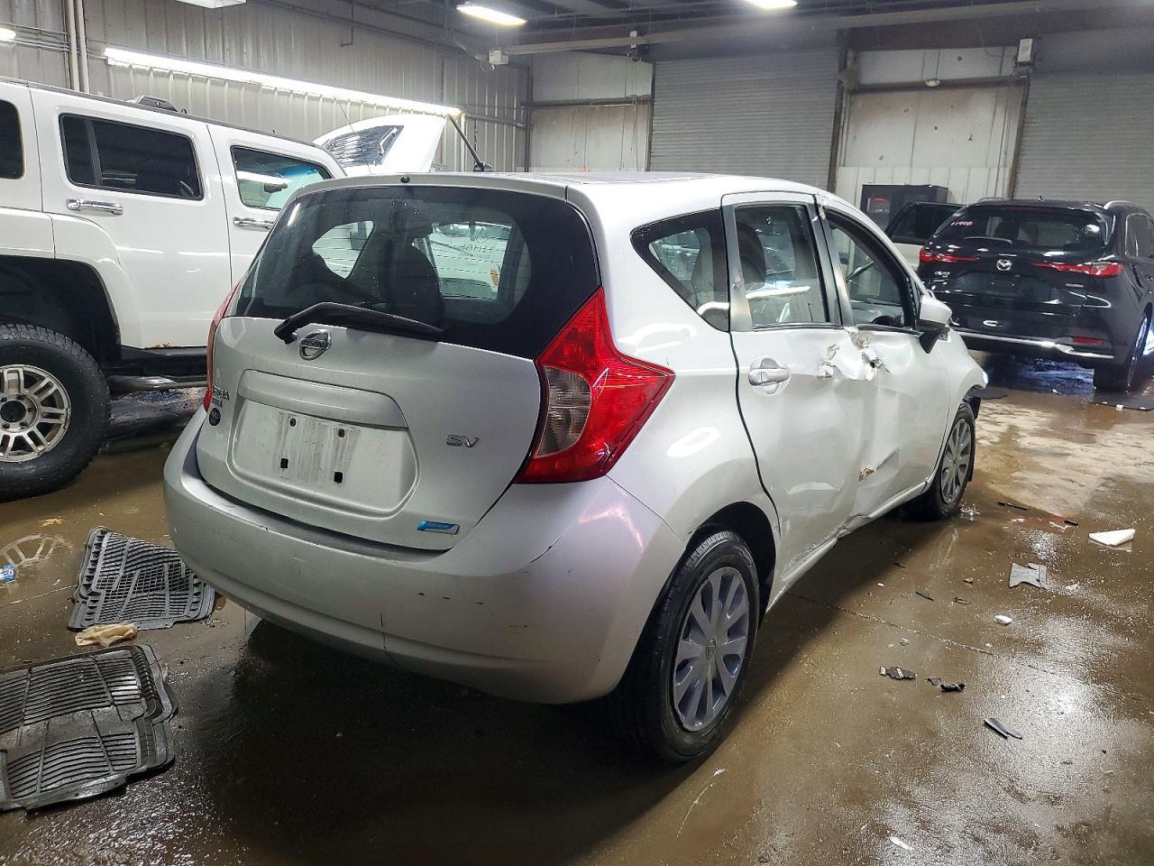 2015 NISSAN Versa Note