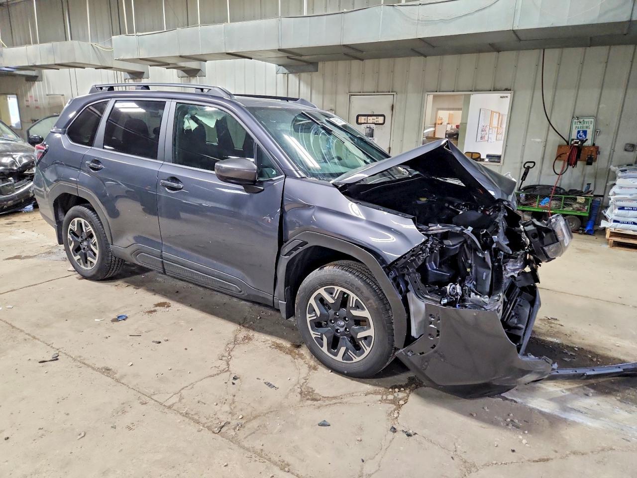 2025 SUBARU FORESTER