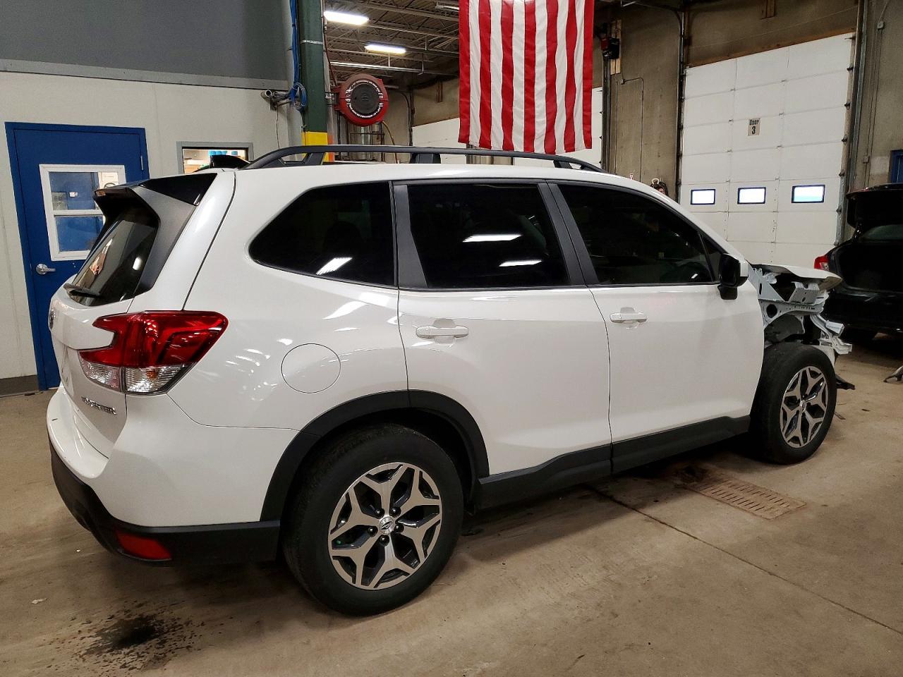 2024 SUBARU FORESTER