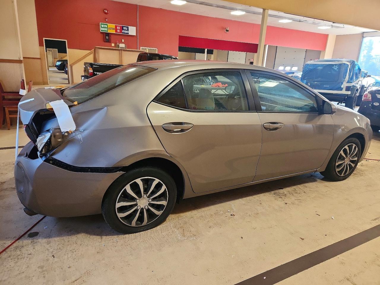 2015 TOYOTA COROLLA