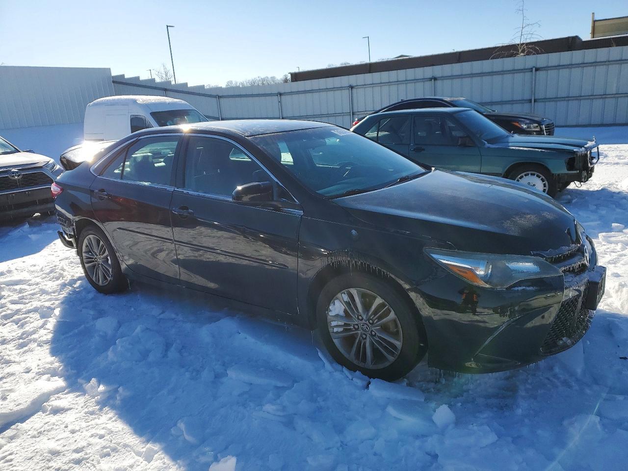2016 TOYOTA CAMRY